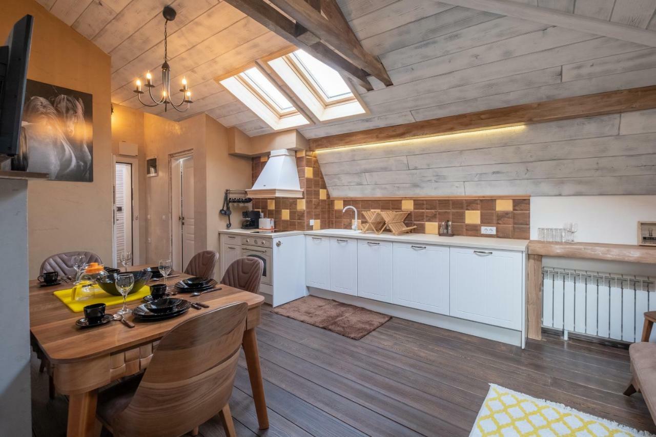 Dream - Designer Two Bedroom On Hristo Belchev *